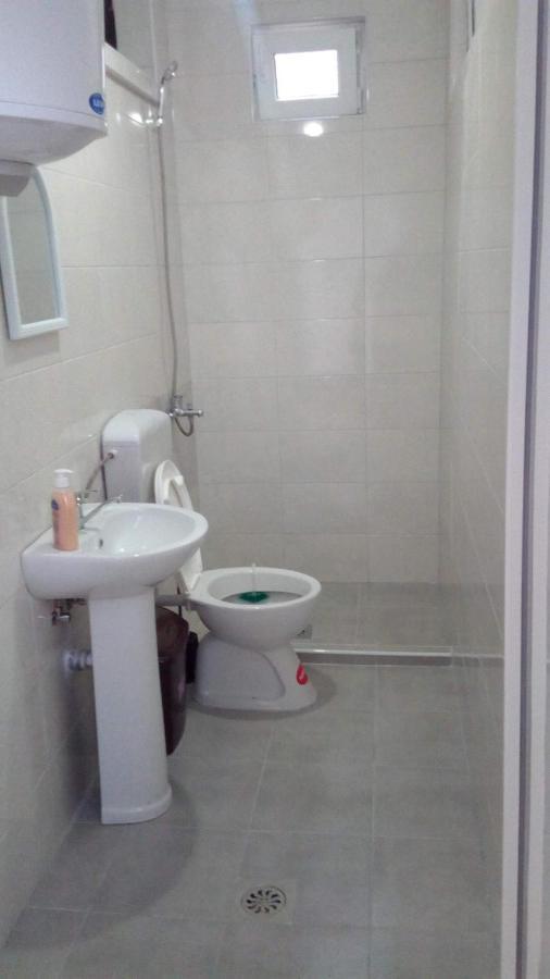 Ivana Ohrid Luaran gambar